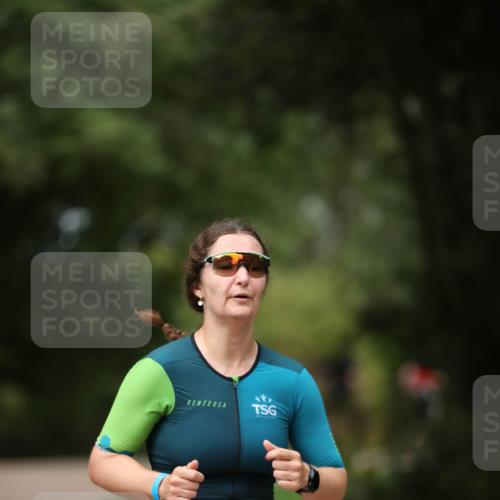 30.08.2026 - Elbe Triathlon Hamburg Antke Förster http://msf.ph/oto/10097107 30.08.2026 10:27:49 Laufen  meine-sportfotos.de