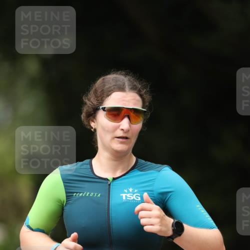30.08.2026 - Elbe Triathlon Hamburg Antke Förster http://msf.ph/oto/10097109 30.08.2026 10:27:50 Laufen 2 meine-sportfotos.de