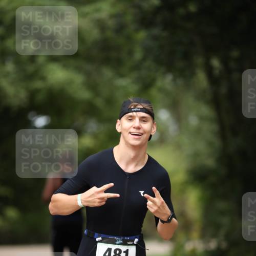 30.08.2026 - Elbe Triathlon Hamburg Antke Förster http://msf.ph/oto/10097117 30.08.2026 10:27:54 Laufen 481 meine-sportfotos.de