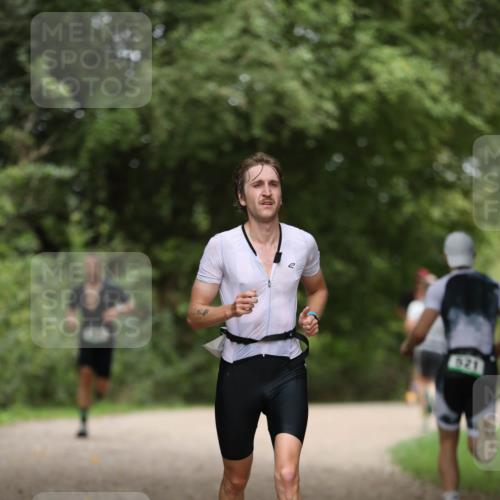30.08.2026 - Elbe Triathlon Hamburg Antke Förster http://msf.ph/oto/10097137 30.08.2026 10:28:23 Laufen 621 meine-sportfotos.de