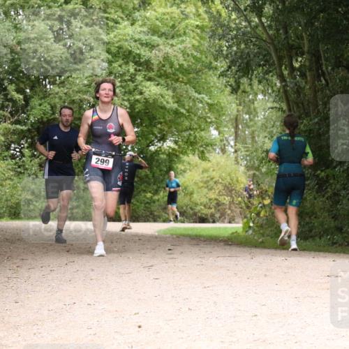 30.08.2026 - Elbe Triathlon Hamburg Antke Förster http://msf.ph/oto/10097146 30.08.2026 10:33:08 Laufen 299 meine-sportfotos.de