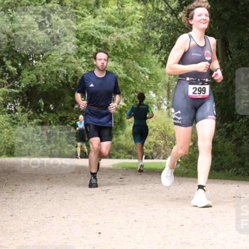 30.08.2026 - Elbe Triathlon Hamburg Antke Förster http://msf.ph/oto/10097148 30.08.2026 10:33:10 Laufen 299 meine-sportfotos.de