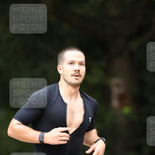 30.08.2026 - Elbe Triathlon Hamburg Antke Förster http://msf.ph/oto/10097153 30.08.2026 10:28:30 Laufen 567 meine-sportfotos.de