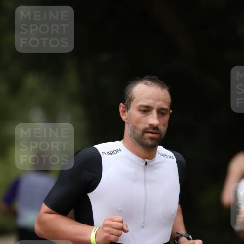 30.08.2026 - Elbe Triathlon Hamburg Antke Förster http://msf.ph/oto/10097171 30.08.2026 10:28:50 Laufen  meine-sportfotos.de