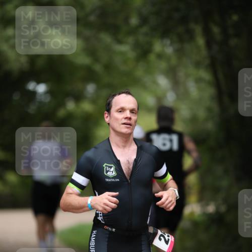 30.08.2026 - Elbe Triathlon Hamburg Antke Förster http://msf.ph/oto/10097175 30.08.2026 10:28:52 Laufen 223, 161, 25 meine-sportfotos.de