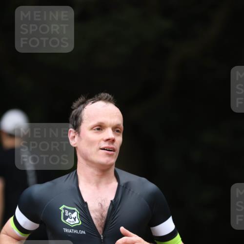 30.08.2026 - Elbe Triathlon Hamburg Antke Förster http://msf.ph/oto/10097179 30.08.2026 10:28:53 Laufen 2 meine-sportfotos.de