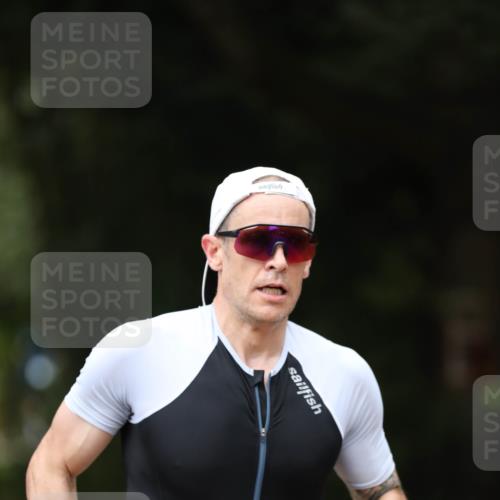 30.08.2026 - Elbe Triathlon Hamburg Antke Förster http://msf.ph/oto/10097183 30.08.2026 10:28:55 Laufen 670 meine-sportfotos.de