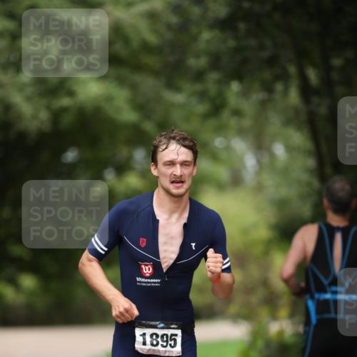 30.08.2026 - Elbe Triathlon Hamburg Antke Förster http://msf.ph/oto/10097189 30.08.2026 10:29:21 Laufen 3, 1895 meine-sportfotos.de