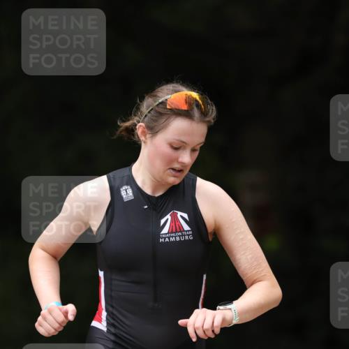 30.08.2026 - Elbe Triathlon Hamburg Antke Förster http://msf.ph/oto/10097199 30.08.2026 10:29:26 Laufen 28 meine-sportfotos.de