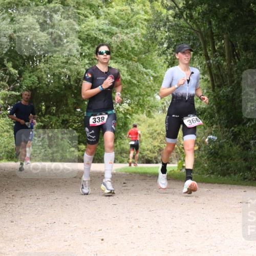 30.08.2026 - Elbe Triathlon Hamburg Antke Förster http://msf.ph/oto/10097204 30.08.2026 10:33:52 Laufen 338, 269, 366 meine-sportfotos.de
