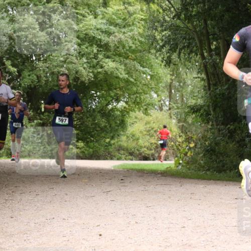 30.08.2026 - Elbe Triathlon Hamburg Antke Förster http://msf.ph/oto/10097210 30.08.2026 10:33:54 Laufen 269, 597, 683, 338 meine-sportfotos.de