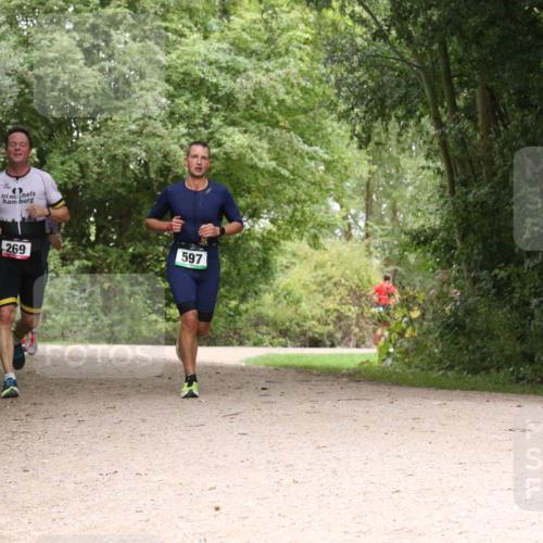 30.08.2026 - Elbe Triathlon Hamburg Antke Förster http://msf.ph/oto/10097212 30.08.2026 10:33:54 Laufen 269, 597 meine-sportfotos.de