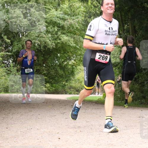 30.08.2026 - Elbe Triathlon Hamburg Antke Förster http://msf.ph/oto/10097218 30.08.2026 10:33:57 Laufen 683, 269, 59 meine-sportfotos.de