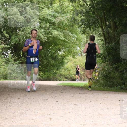 30.08.2026 - Elbe Triathlon Hamburg Antke Förster http://msf.ph/oto/10097220 30.08.2026 10:33:58 Laufen 683 meine-sportfotos.de