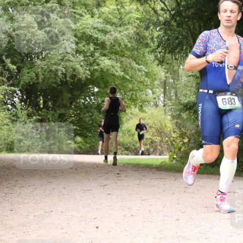 30.08.2026 - Elbe Triathlon Hamburg Antke Förster http://msf.ph/oto/10097226 30.08.2026 10:34:00 Laufen 683 meine-sportfotos.de