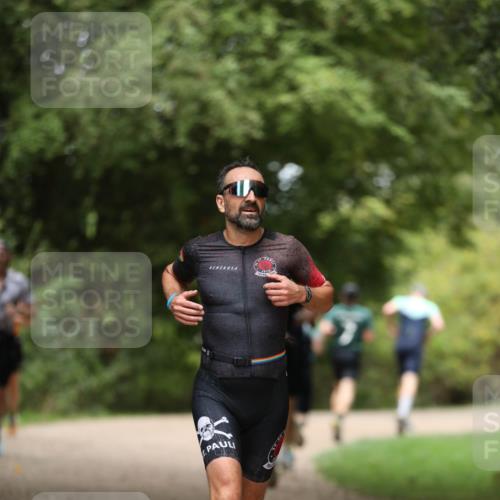 30.08.2026 - Elbe Triathlon Hamburg Antke Förster http://msf.ph/oto/10097227 30.08.2026 10:30:11 Laufen  meine-sportfotos.de