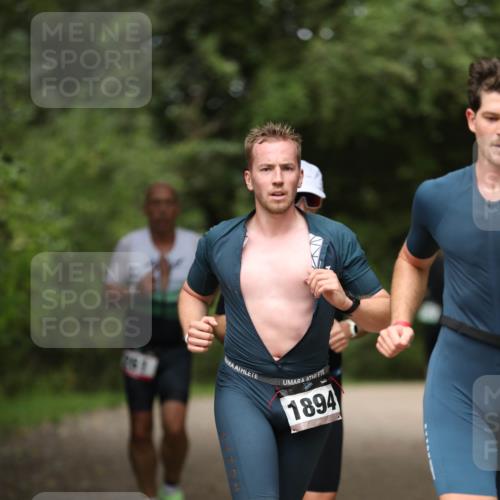 30.08.2026 - Elbe Triathlon Hamburg Antke Förster http://msf.ph/oto/10097267 30.08.2026 10:30:34 Laufen 1894 meine-sportfotos.de