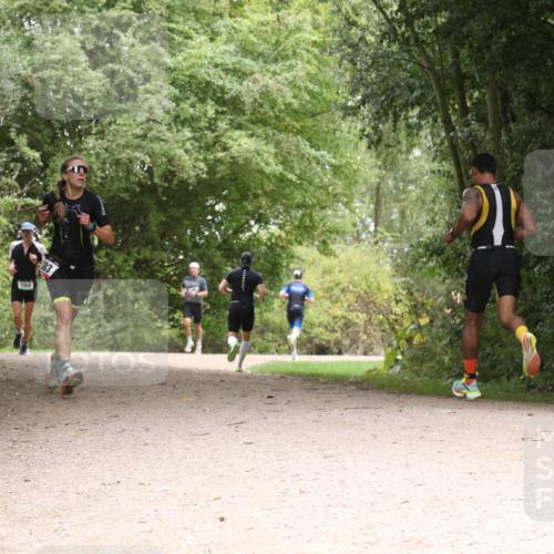 30.08.2026 - Elbe Triathlon Hamburg Antke Förster http://msf.ph/oto/10097270 30.08.2026 10:34:56 Laufen 584, 383 meine-sportfotos.de