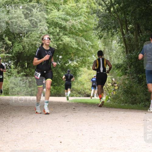 30.08.2026 - Elbe Triathlon Hamburg Antke Förster http://msf.ph/oto/10097272 30.08.2026 10:34:56 Laufen 584 meine-sportfotos.de