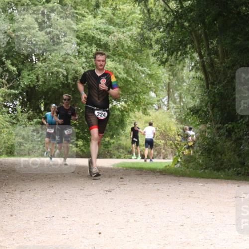 30.08.2026 - Elbe Triathlon Hamburg Antke Förster http://msf.ph/oto/10097312 30.08.2026 10:35:16 Laufen 267, 321, 324 meine-sportfotos.de