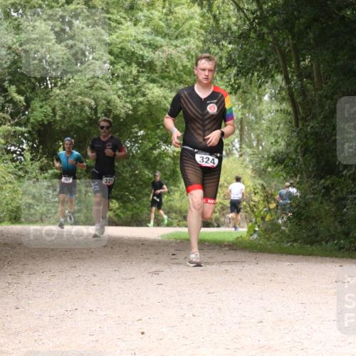 30.08.2026 - Elbe Triathlon Hamburg Antke Förster http://msf.ph/oto/10097314 30.08.2026 10:35:17 Laufen 267, 321, 324 meine-sportfotos.de