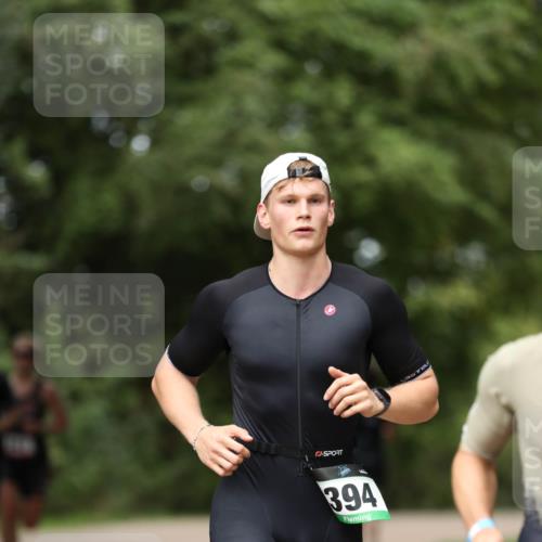 30.08.2026 - Elbe Triathlon Hamburg Antke Förster http://msf.ph/oto/10097323 30.08.2026 10:31:06 Laufen 394 meine-sportfotos.de