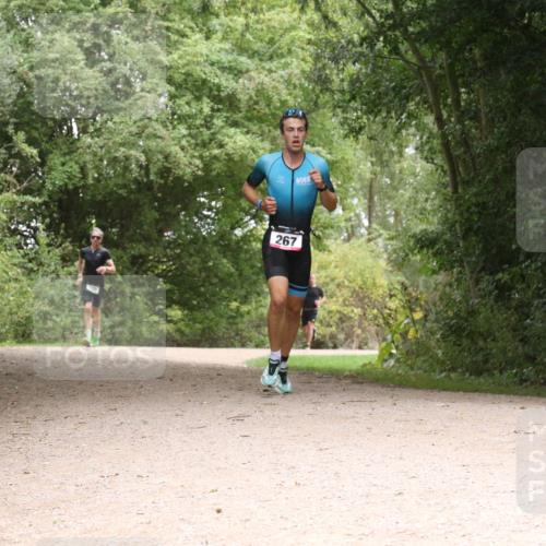 30.08.2026 - Elbe Triathlon Hamburg Antke Förster http://msf.ph/oto/10097326 30.08.2026 10:35:21 Laufen 267 meine-sportfotos.de