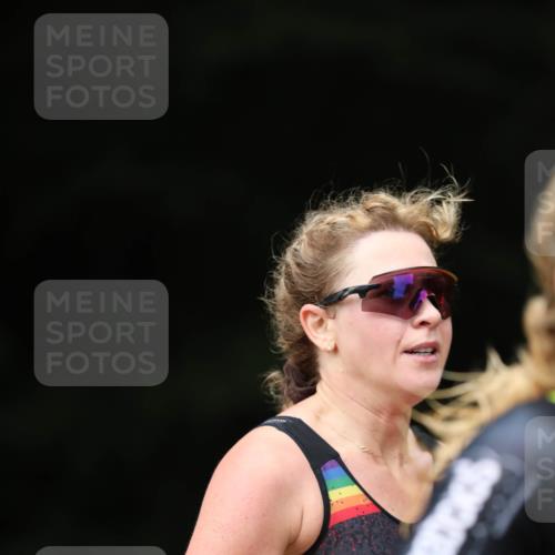 30.08.2026 - Elbe Triathlon Hamburg Antke Förster http://msf.ph/oto/10097337 30.08.2026 10:31:12 Laufen 08, 10, 2, 341 meine-sportfotos.de