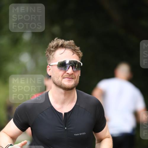 30.08.2026 - Elbe Triathlon Hamburg Antke Förster http://msf.ph/oto/10097347 30.08.2026 10:31:38 Laufen  meine-sportfotos.de