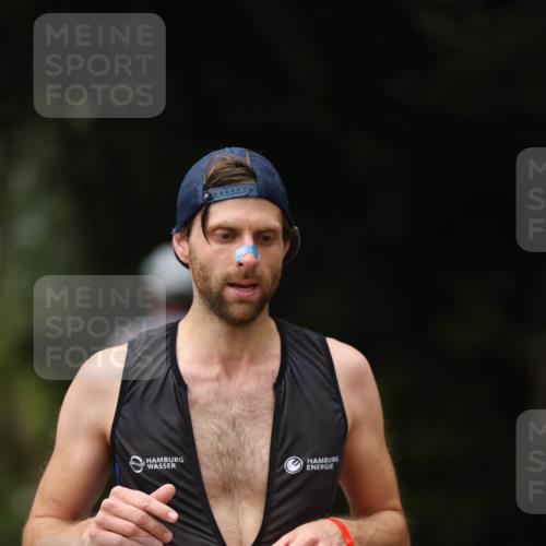 30.08.2026 - Elbe Triathlon Hamburg Antke Förster http://msf.ph/oto/10097401 30.08.2026 10:32:39 Laufen 637 meine-sportfotos.de