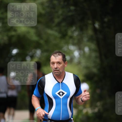 30.08.2026 - Elbe Triathlon Hamburg Antke Förster http://msf.ph/oto/10097407 30.08.2026 10:32:45 Laufen  meine-sportfotos.de