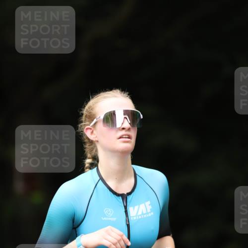 30.08.2026 - Elbe Triathlon Hamburg Antke Förster http://msf.ph/oto/10097415 30.08.2026 10:32:47 Laufen  meine-sportfotos.de