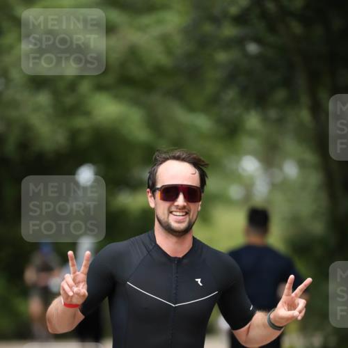 30.08.2026 - Elbe Triathlon Hamburg Antke Förster http://msf.ph/oto/10097423 30.08.2026 10:32:54 Laufen 552 meine-sportfotos.de