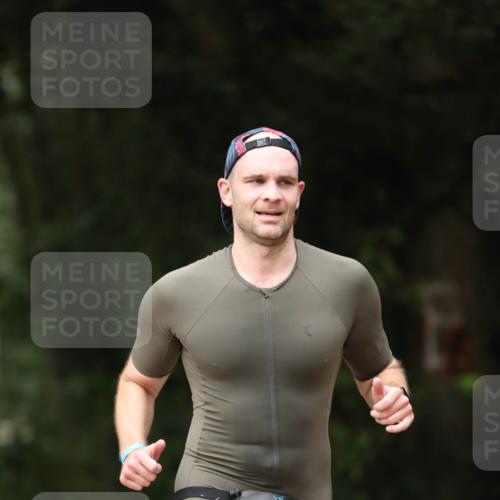 30.08.2026 - Elbe Triathlon Hamburg Antke Förster http://msf.ph/oto/10097439 30.08.2026 10:33:00 Laufen 51 meine-sportfotos.de