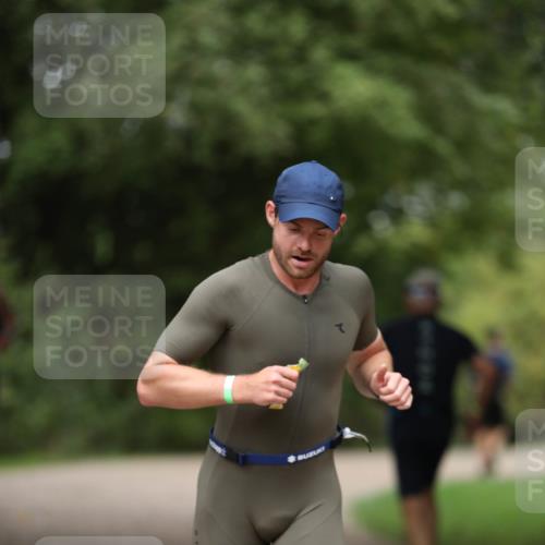 30.08.2026 - Elbe Triathlon Hamburg Antke Förster http://msf.ph/oto/10097447 30.08.2026 10:33:04 Laufen  meine-sportfotos.de