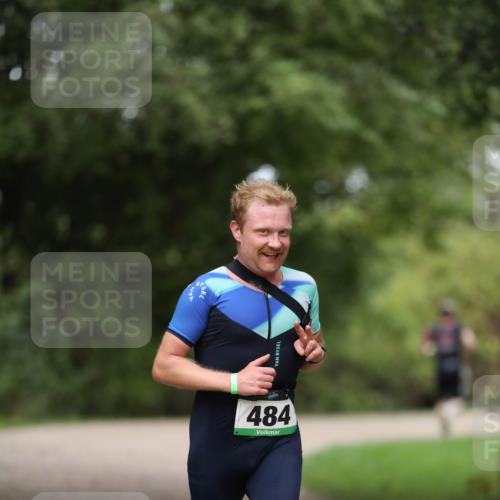 30.08.2026 - Elbe Triathlon Hamburg Antke Förster http://msf.ph/oto/10097487 30.08.2026 10:33:31 Laufen 484 meine-sportfotos.de