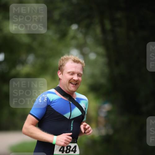 30.08.2026 - Elbe Triathlon Hamburg Antke Förster http://msf.ph/oto/10097489 30.08.2026 10:33:32 Laufen 484 meine-sportfotos.de