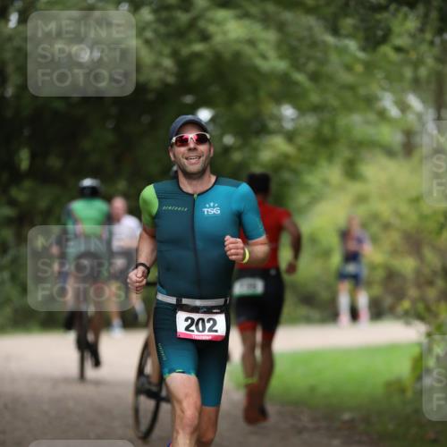 30.08.2026 - Elbe Triathlon Hamburg Antke Förster http://msf.ph/oto/10097495 30.08.2026 10:33:46 Laufen 202 meine-sportfotos.de