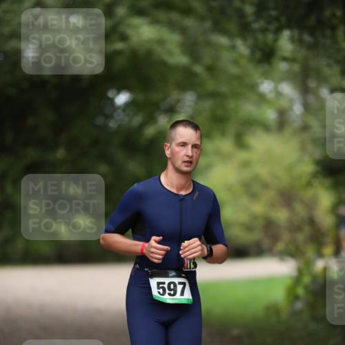 30.08.2026 - Elbe Triathlon Hamburg Antke Förster http://msf.ph/oto/10097519 30.08.2026 10:33:57 Laufen 597 meine-sportfotos.de