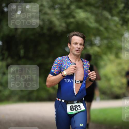 30.08.2026 - Elbe Triathlon Hamburg Antke Förster http://msf.ph/oto/10097529 30.08.2026 10:34:00 Laufen 683 meine-sportfotos.de