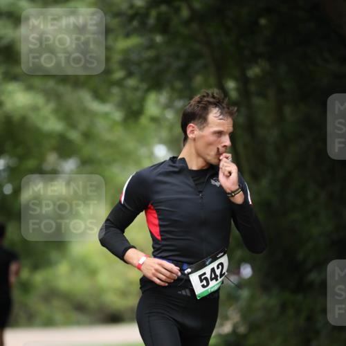 30.08.2026 - Elbe Triathlon Hamburg Antke Förster http://msf.ph/oto/10097545 30.08.2026 10:34:15 Laufen 542 meine-sportfotos.de