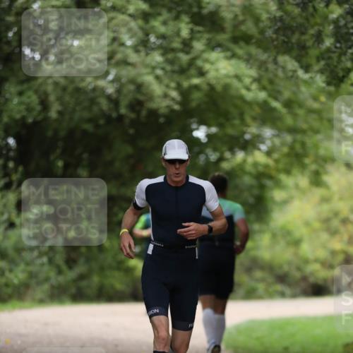 30.08.2026 - Elbe Triathlon Hamburg Antke Förster http://msf.ph/oto/10097553 30.08.2026 10:34:33 Laufen  meine-sportfotos.de