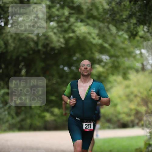 30.08.2026 - Elbe Triathlon Hamburg Antke Förster http://msf.ph/oto/10097565 30.08.2026 10:34:39 Laufen 201 meine-sportfotos.de