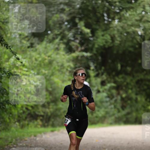 30.08.2026 - Elbe Triathlon Hamburg Antke Förster http://msf.ph/oto/10097575 30.08.2026 10:34:56 Laufen 83 meine-sportfotos.de