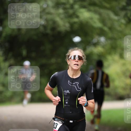 30.08.2026 - Elbe Triathlon Hamburg Antke Förster http://msf.ph/oto/10097579 30.08.2026 10:34:58 Laufen 33 meine-sportfotos.de