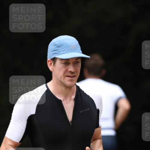 30.08.2026 - Elbe Triathlon Hamburg Antke Förster http://msf.ph/oto/10097593 30.08.2026 10:35:04 Laufen 584 meine-sportfotos.de