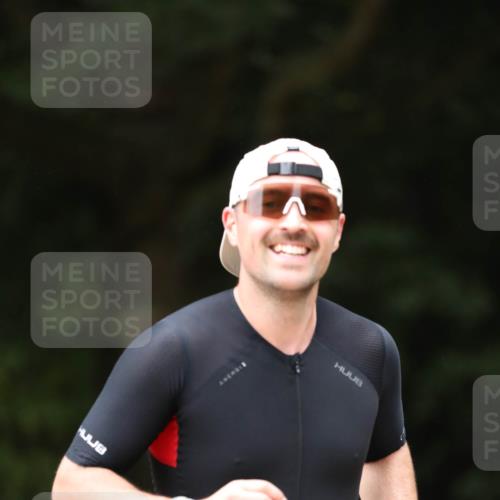 30.08.2026 - Elbe Triathlon Hamburg Antke Förster http://msf.ph/oto/10097613 30.08.2026 10:35:13 Laufen 634 meine-sportfotos.de