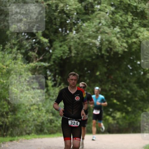 30.08.2026 - Elbe Triathlon Hamburg Antke Förster http://msf.ph/oto/10097615 30.08.2026 10:35:16 Laufen 324 meine-sportfotos.de