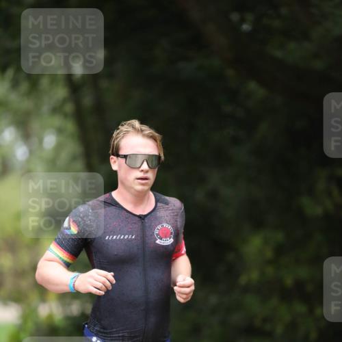 30.08.2026 - Elbe Triathlon Hamburg Antke Förster http://msf.ph/oto/10097629 30.08.2026 10:35:21 Laufen 321 meine-sportfotos.de