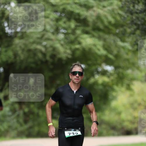 30.08.2026 - Elbe Triathlon Hamburg Antke Förster http://msf.ph/oto/10097643 30.08.2026 10:35:29 Laufen 732 meine-sportfotos.de